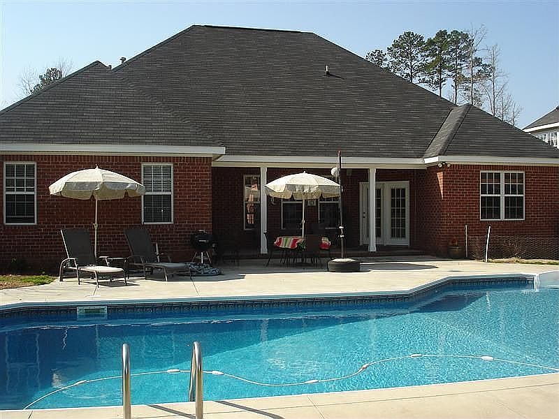 Sunny Pool