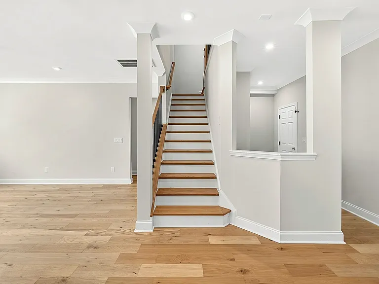 11449 Oakhampton Way — Photo 15