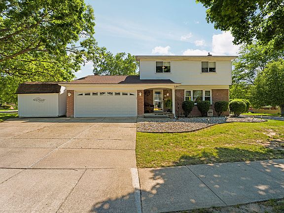 2nd image of 534 Forestbrooke Ct