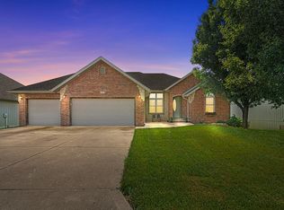 628 N Alexandria St, Nixa, MO 65714