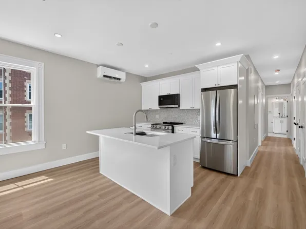533 Washington St #3, Dorchester Center, MA 02124