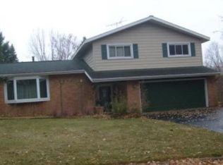 394 W Church St, River Falls, WI 54022