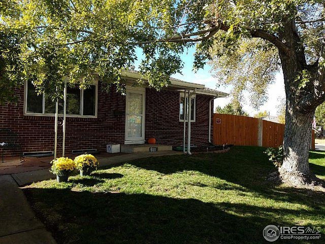 1st image of 601 27th Ave
