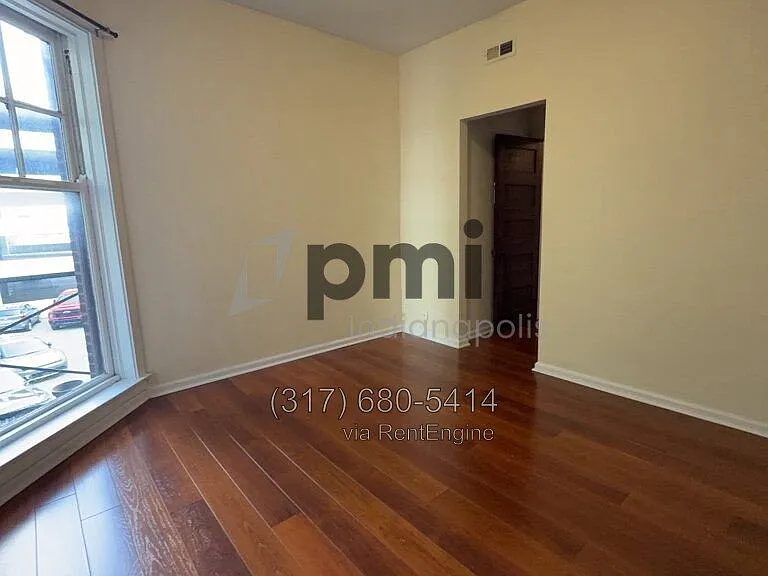 Indy Downtown Colonial Apartments — Photo 24