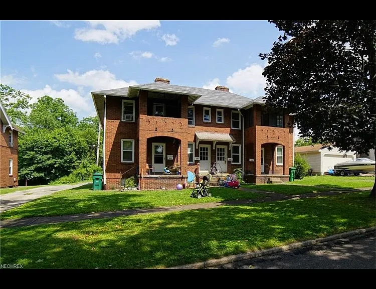 333 Hayes Ave — Photo 1