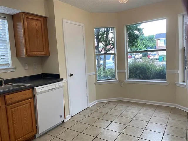 3709 Terrie Ct — Photo 3