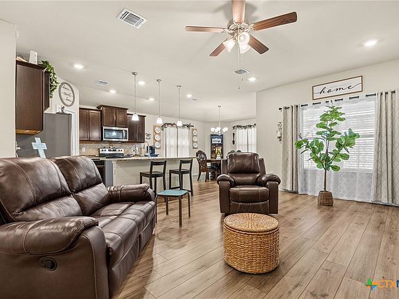 2nd image of 307 Paddock Ln