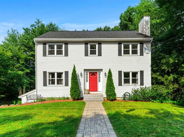 57 Middle Dunstable Road, Nashua, NH 03062