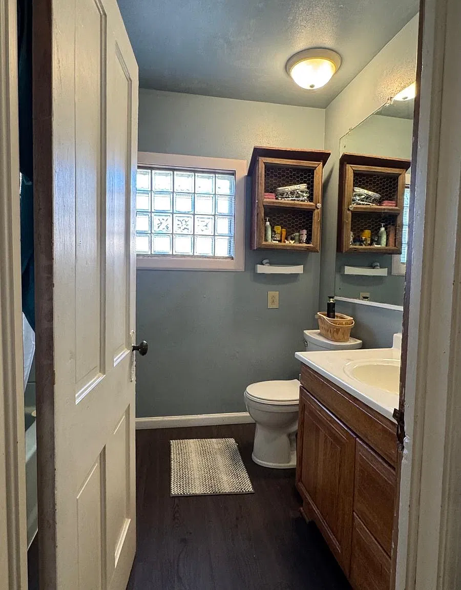 3 bed, 1100 sqft, $1,300 — Photo 4