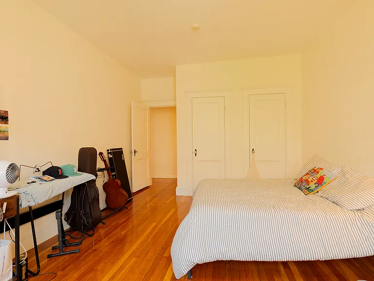 401 Washington St #4 — Photo 18