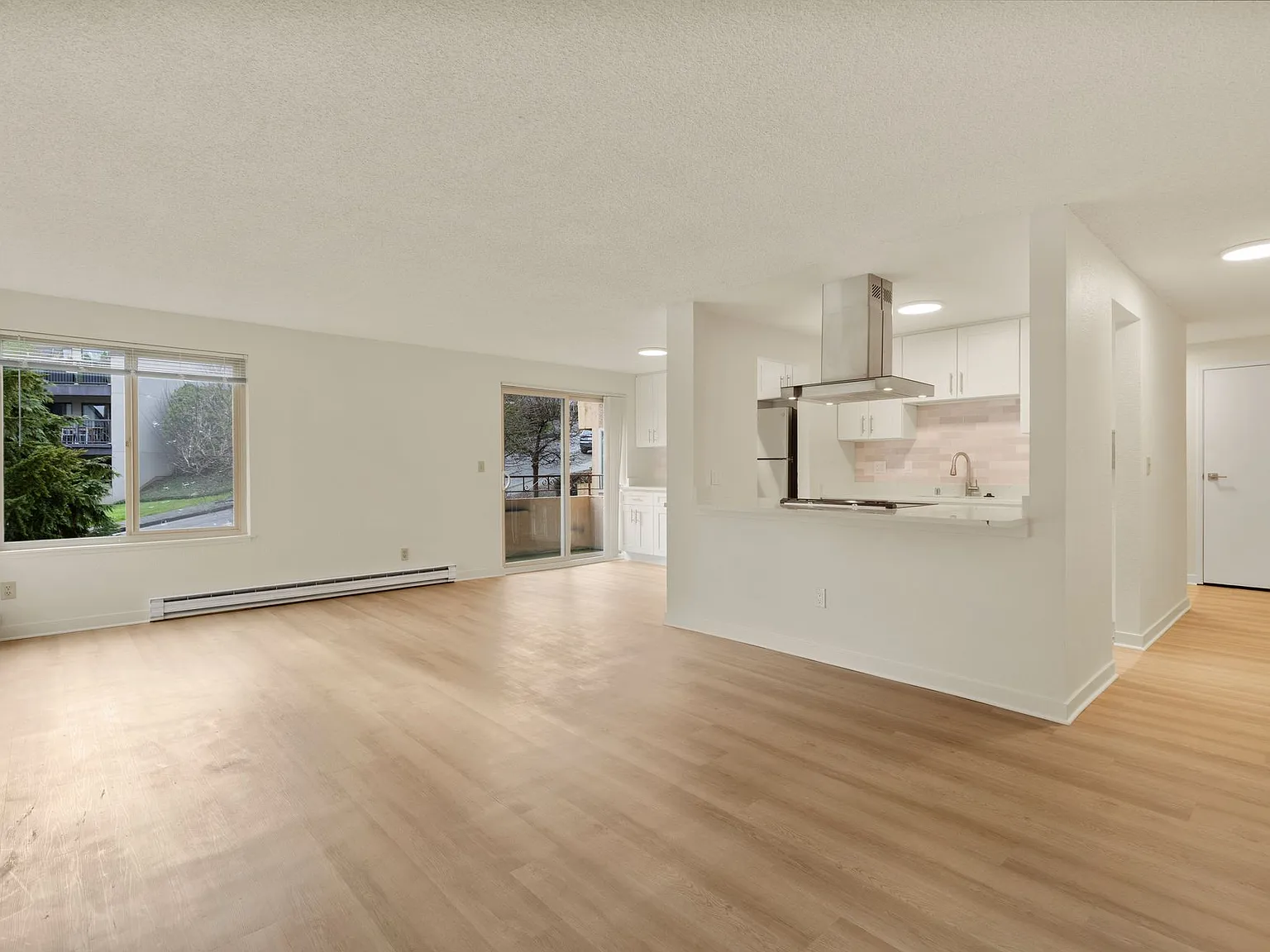 Lawton Park Villas- One month free- 2 Bed / 2 Bath Space to Live, Room to Breathe, All Yours. Mag... — Photo 4