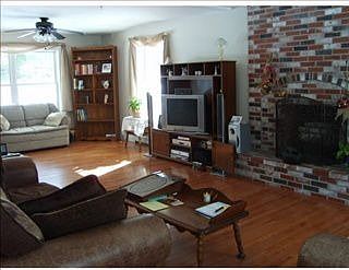 4th image of 45 Sherwood Dr