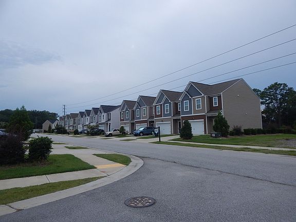 5th image of 2949 Old Field Rd