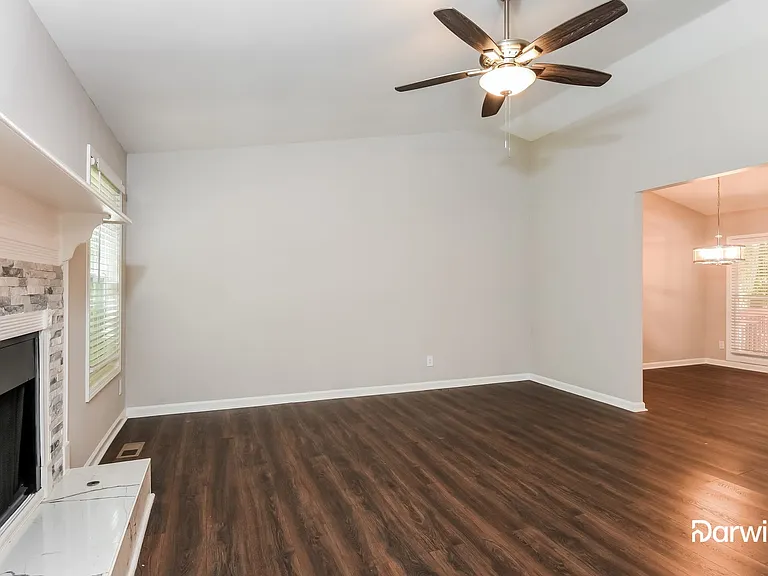 517 Hollow Ct — Photo 6