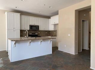 73 Sunflower St, Redlands, CA 92373