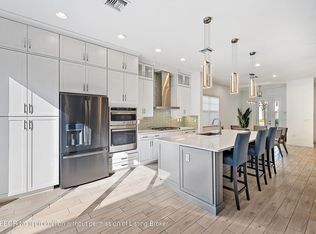 165 Bonnette Hunt Club Ln, Palm Beach Gardens, FL 33418