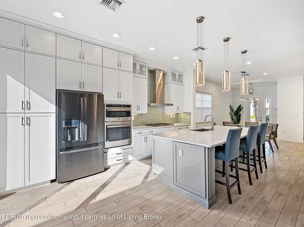 165 Bonnette Hunt Club Ln, Palm Beach Gardens, FL 33418