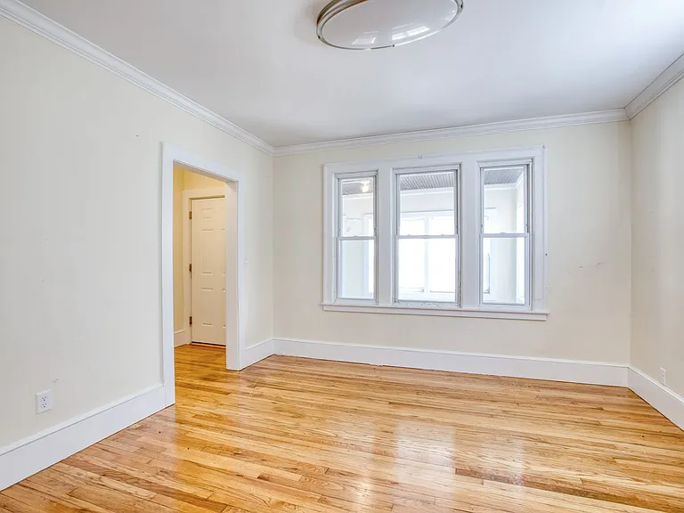 44 Glendale Ave #1 — Photo 11