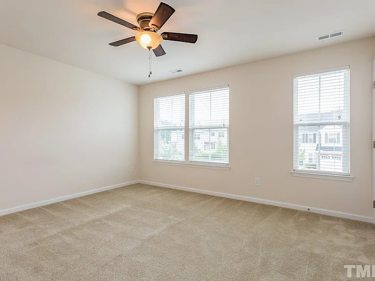 473 Panorama View Loop — Photo 9