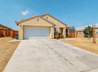 10996 Remington St, Adelanto, CA 92301