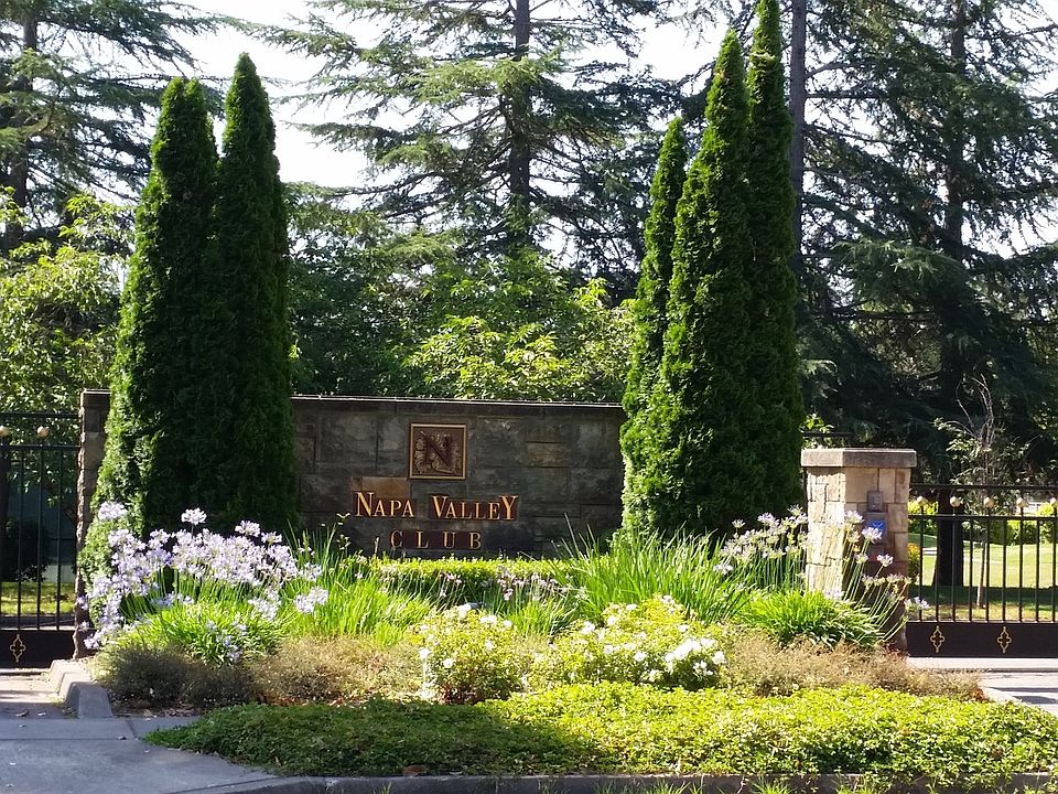 1st image of 81 Valley Club Cir