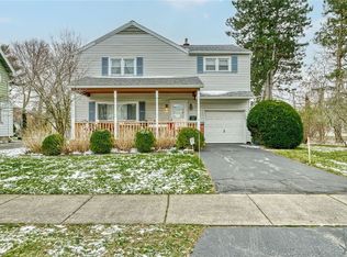 46 Yarmouth Rd, Rochester, NY 14610