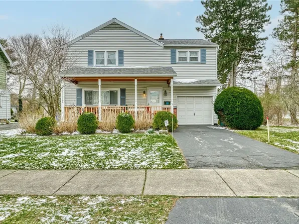 46 Yarmouth Rd, Rochester, NY 14610