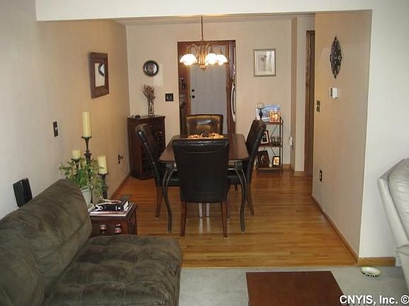 5th image of 8190 Honeysuckle Dr