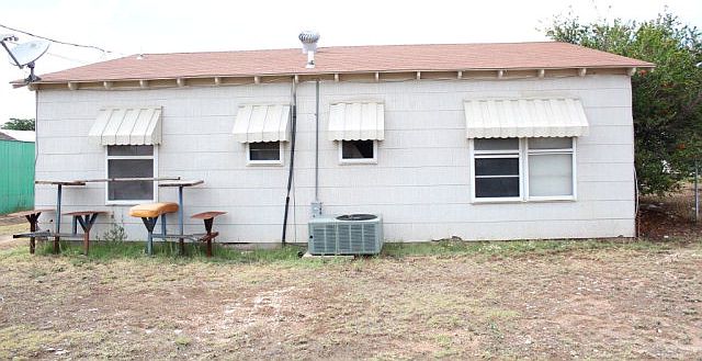 2nd image of 1408 E 6th St