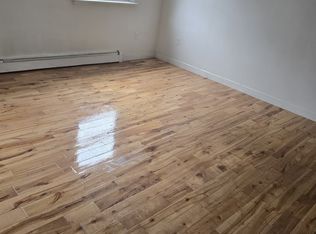 403 College St #2, Burlington, VT 05401