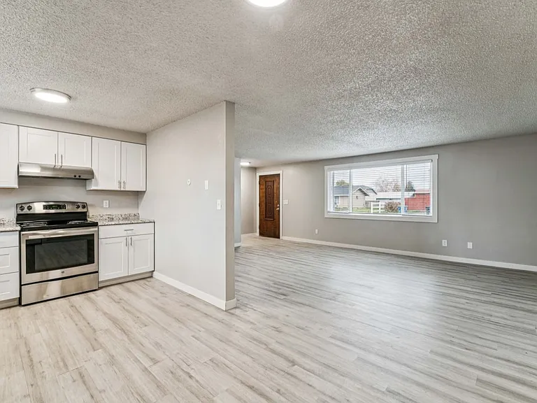2111 Airport Ave #2105 — Photo 25