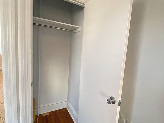 5th image of 42 Grant St Floor 1