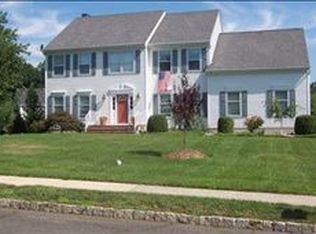 5 Hodge Dr, Bridgewater, NJ 08807