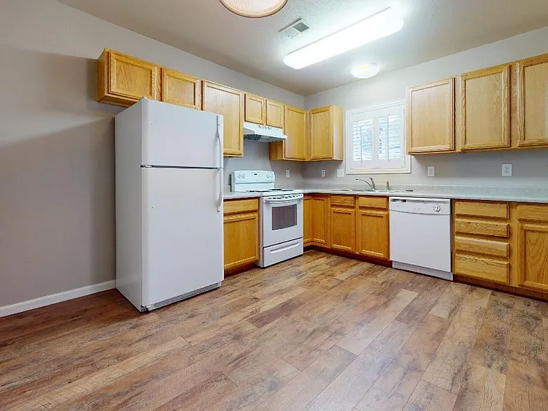 202 Country West Rd #C — Photo 2