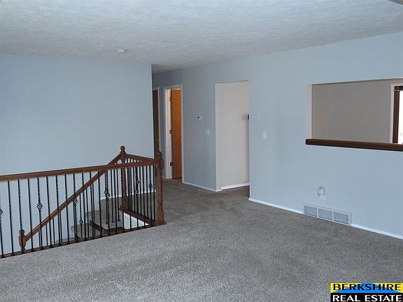 4th image of 803 Galway Cir