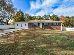 807 McKenney Ln, Douglasville, GA 30134