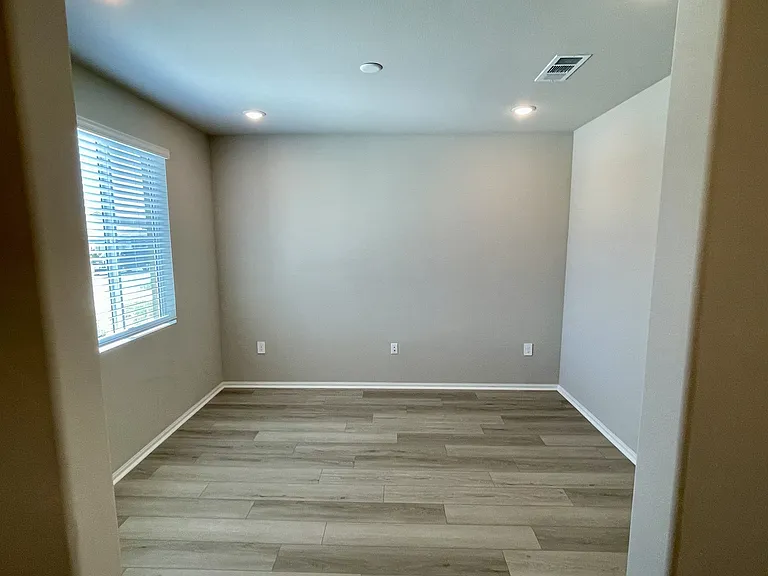 1048 Lumia Cir — Photo 2