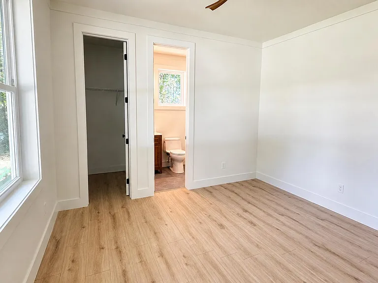 2323 Old Georgetown Rd — Photo 20