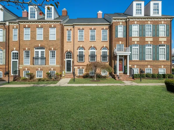 21 Doyle St, Doylestown, PA 18901