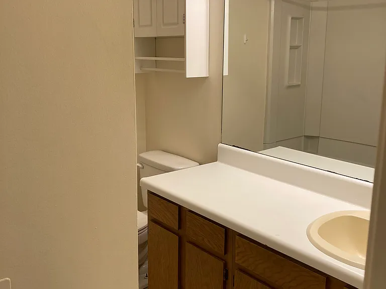 860 Premier Dr — Photo 19