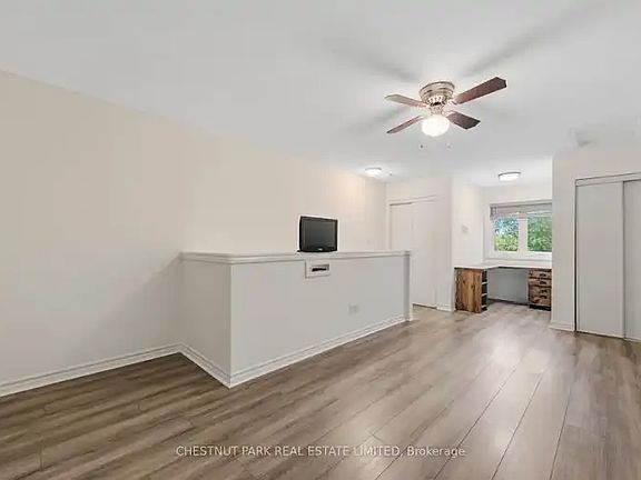 2nd image of 21 Littleyork Rd #1A