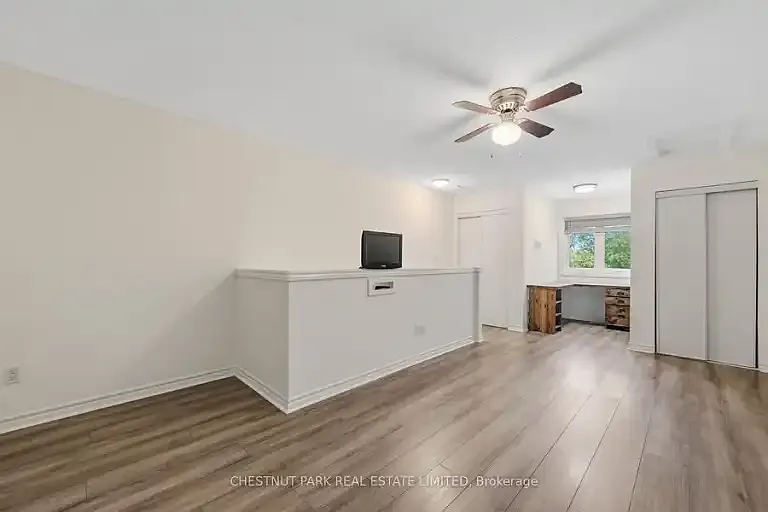 21 Littleyork Rd #1A — Photo 2