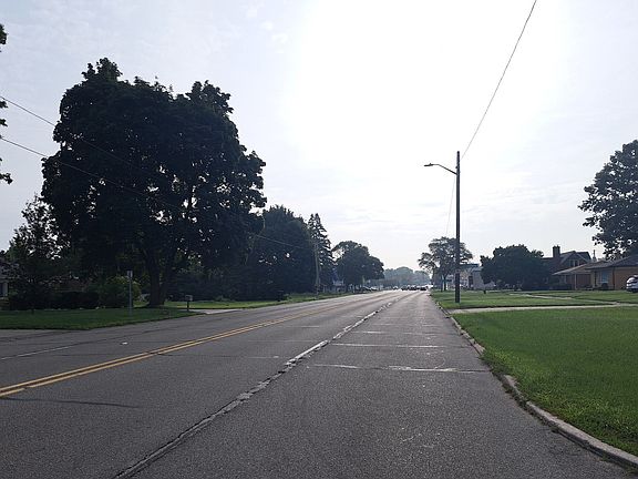 5th image of 26064 Joy Rd