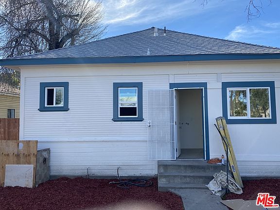 2nd image of 1064 W 7th St