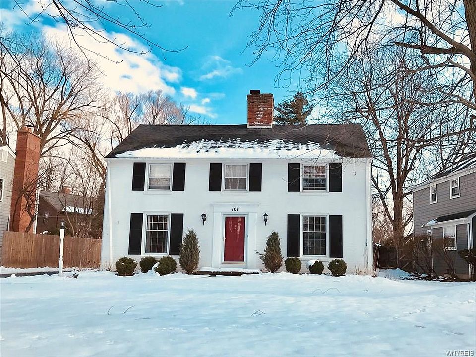 1st image of 107 Huntington Ct