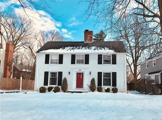 107 Huntington Ct, Buffalo, NY 14221