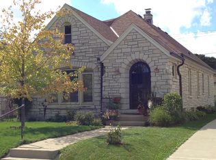 3611 S 15th St, Milwaukee, WI 53221