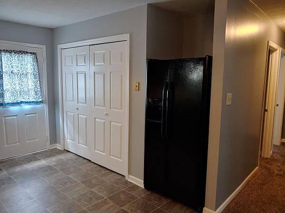 5th image of 2117 Fayette Dr #B