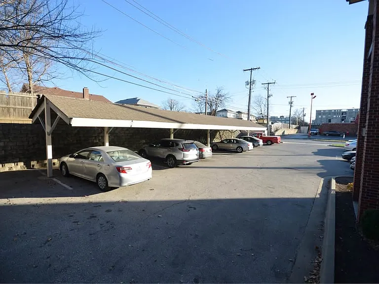 1150 E 51st St #2C — Photo 12