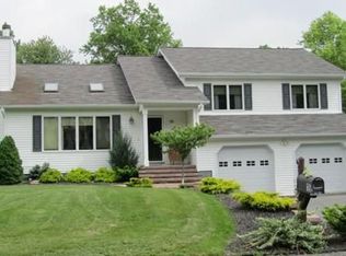 16 Park Rd, Salisbury Mills, NY 12577